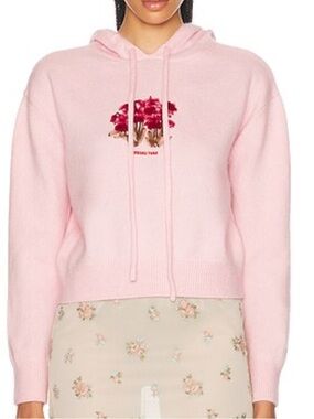 ShuShuTong Wool Floral Embroidered Pink Hoodie